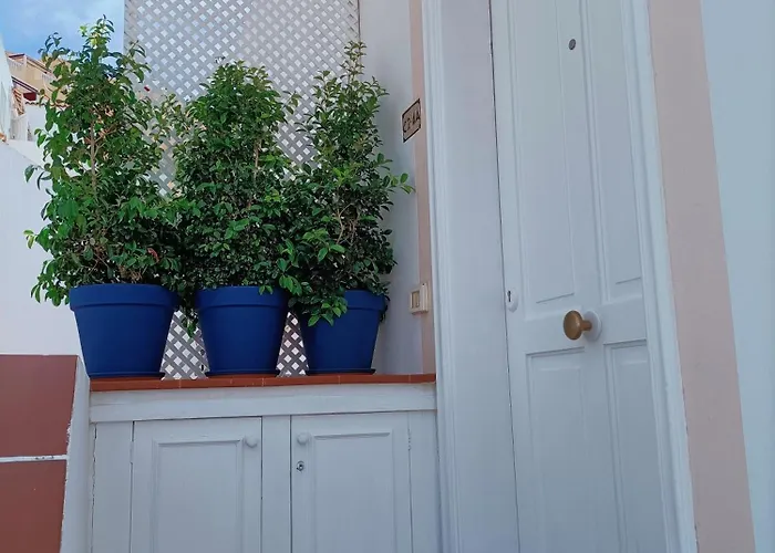 Topfloor Corner Panoramics Views & Pools *