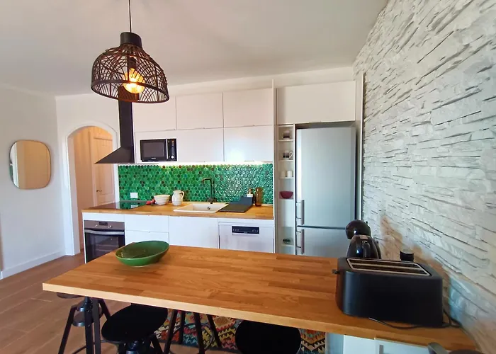 Topfloor Corner Panoramics Views & Pools Appartement