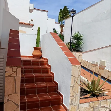 Topfloor Corner Panoramics Views & Pools Appartamento *