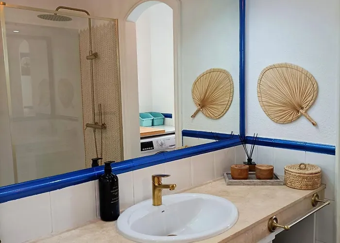 Topfloor Corner Panoramics Views & Pools *