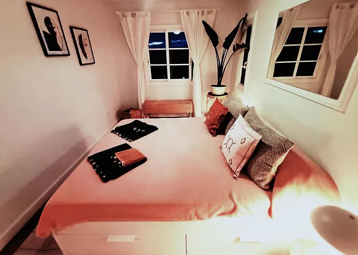 Topfloor Corner Panoramics Views & Pools Адехе