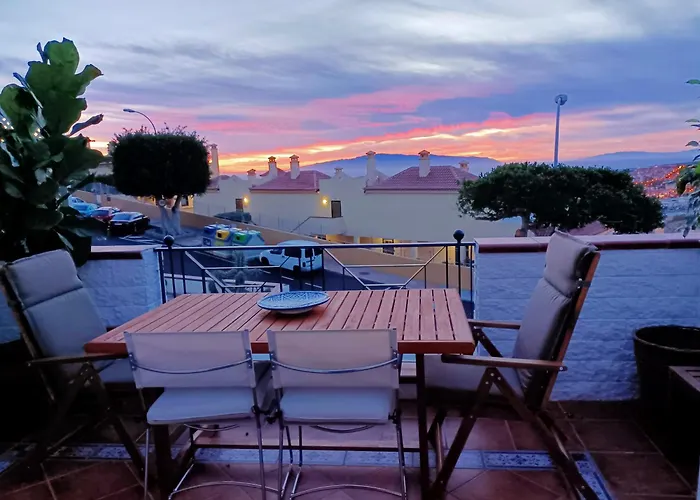 Topfloor Corner Panoramics Views & Pools Адехе