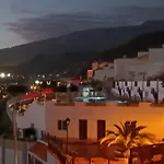 Topfloor Corner Panoramics Views & Pools *