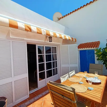 Topfloor Corner Panoramics Views & Pools