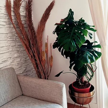 Topfloor Corner Panoramics Views & Pools Apartman